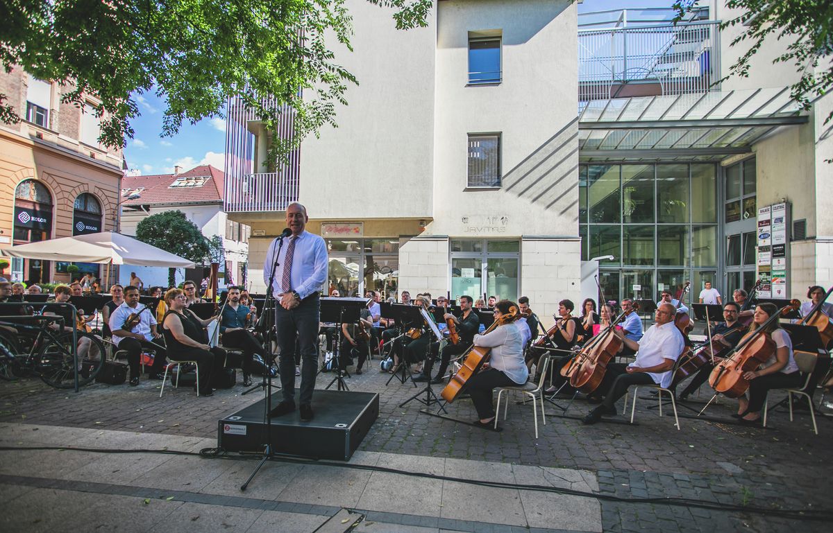 A Kodály Filharmonikusok a Hal közben zárták az évet