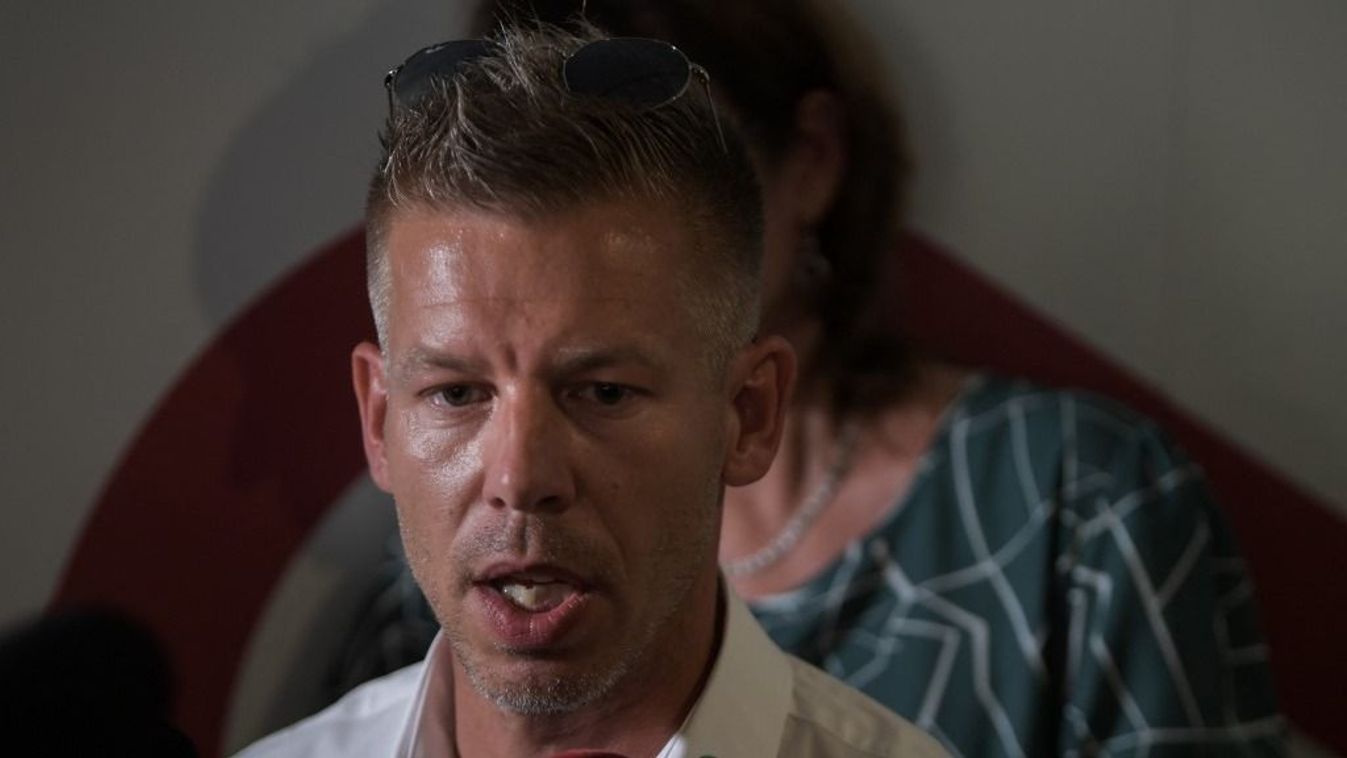 Még Magyar Péter követőinek is sok a politikus botrányos viselkedése