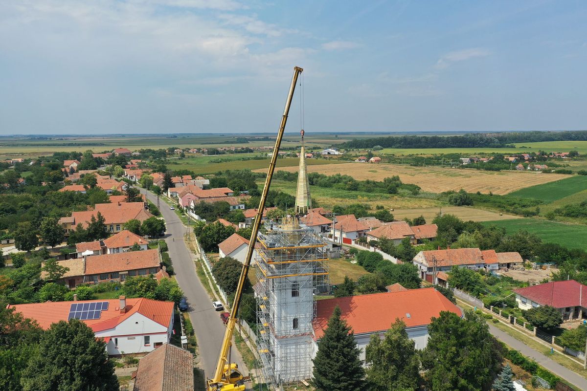 A pocsaji templom faszerkezete is elkészült