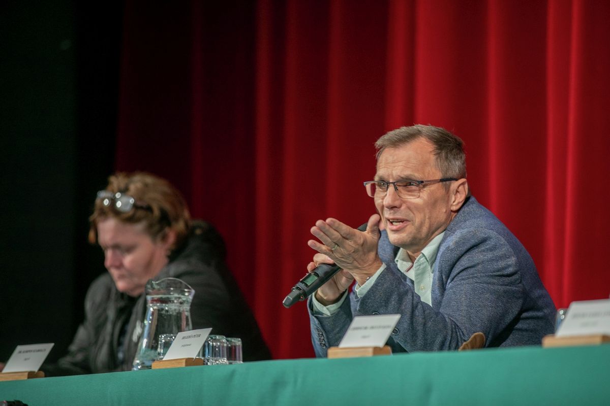 Hegedüs Péter, Balmazújváros polgármestere tavaly októberben egy lakossági fórumon haon