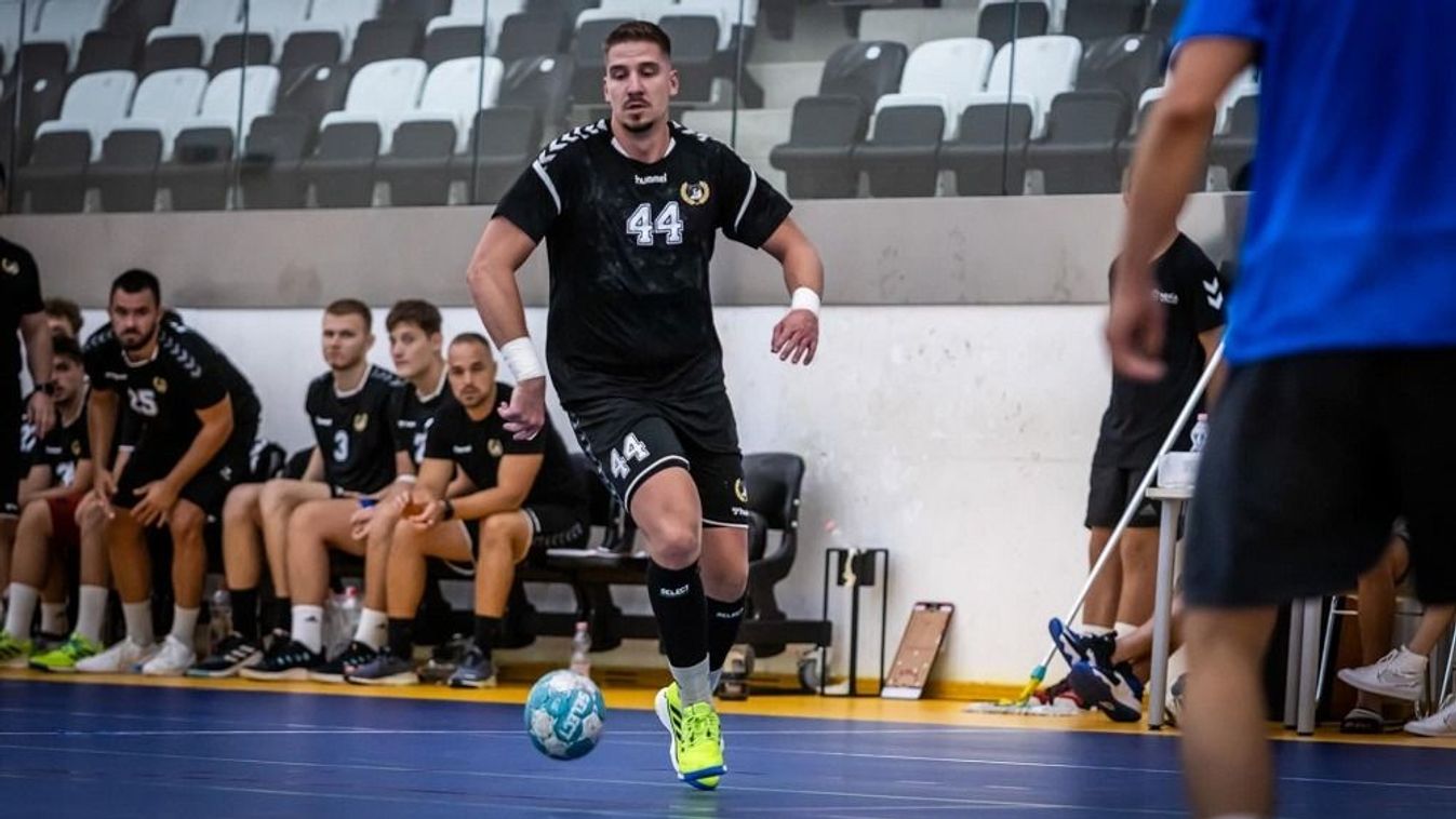 A bajnokesélyessel játszott a DEAC kézicsapata