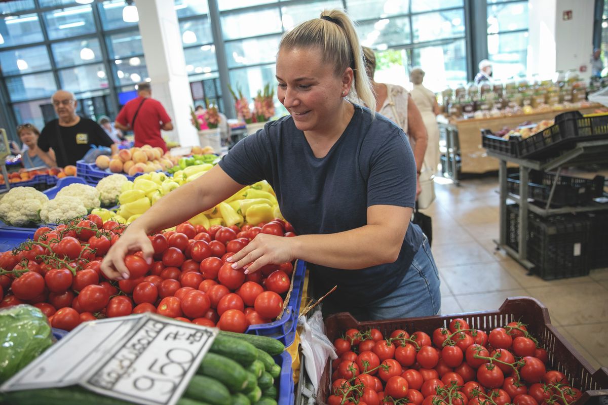 A piaci árakról Kádár Ninettát kérdeztük a debreceni nagypiacon
Haon lecsó paprika paradicsom