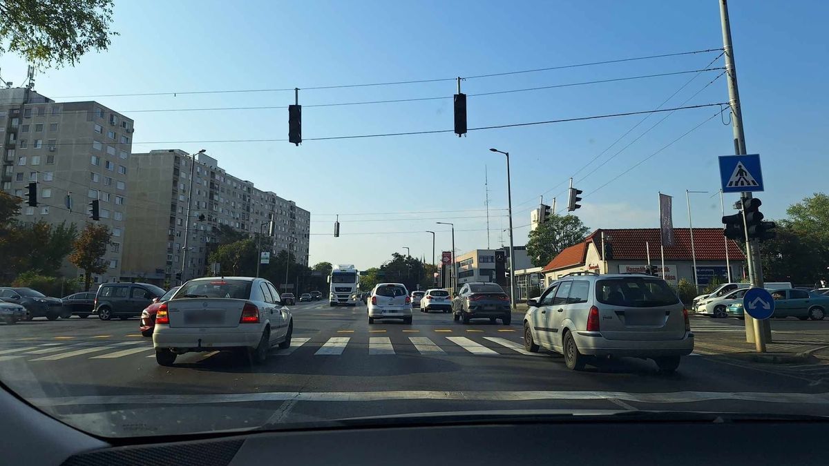 Több kereszteződésben sem működnek a jelzőlámpák