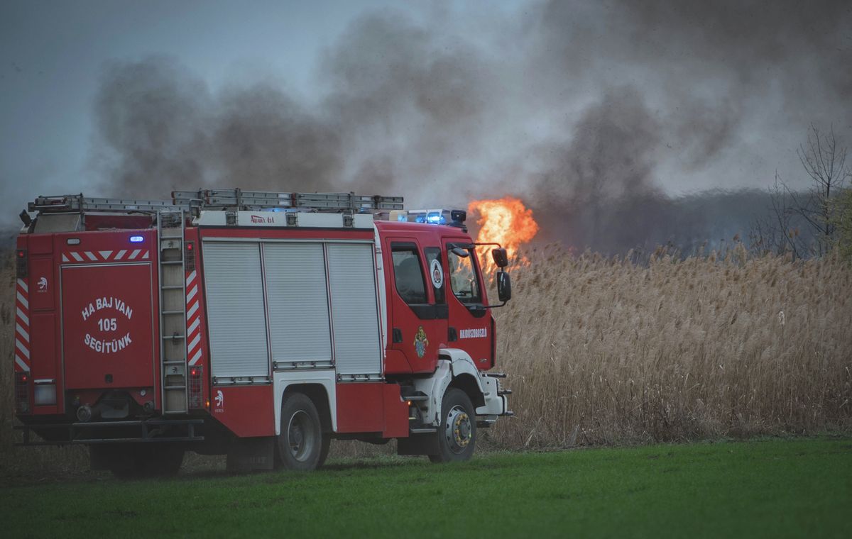 Nádas és avar gyulladt ki a Hortobágyon