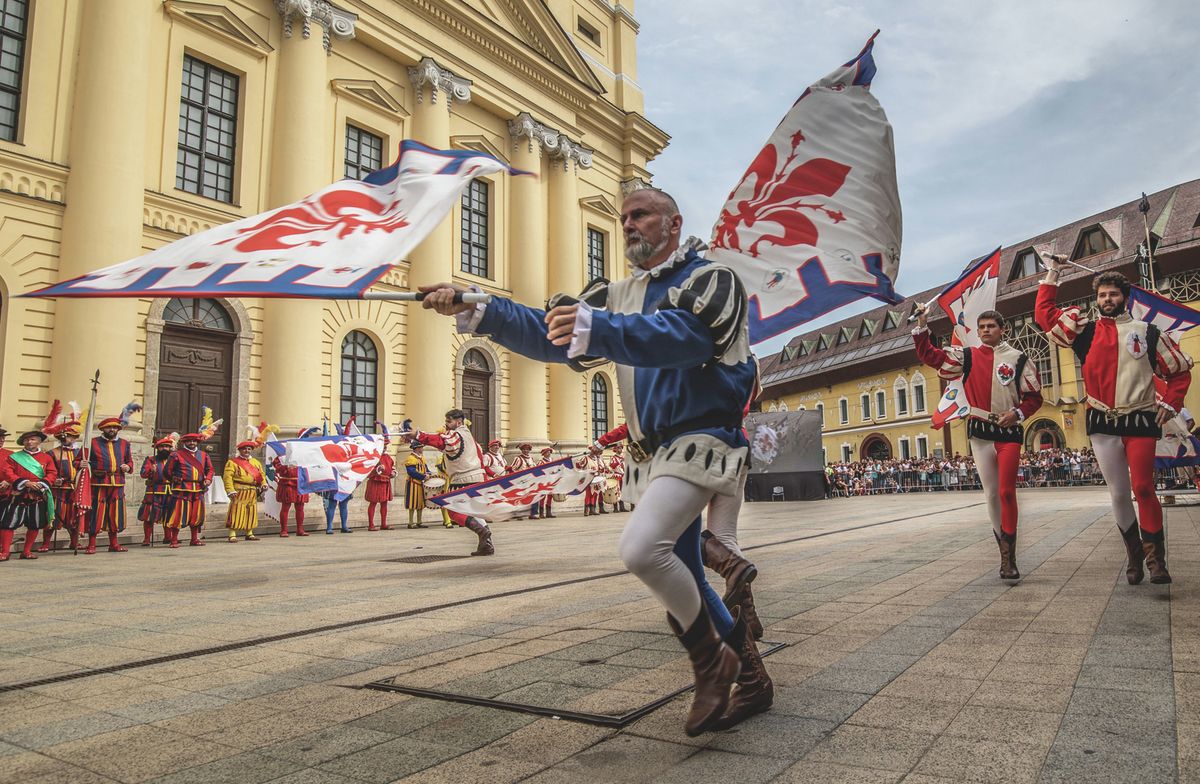 Debrecen több pontján is forgalomkorlátozás lesz augusztus 20-án a virágkarnevál miatt