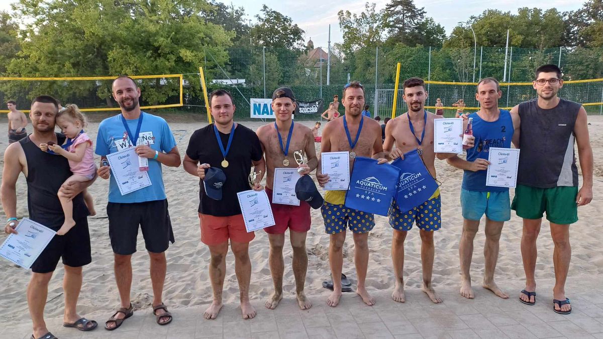 Tikkadt Szöcske Strandröplabda Bajnokság