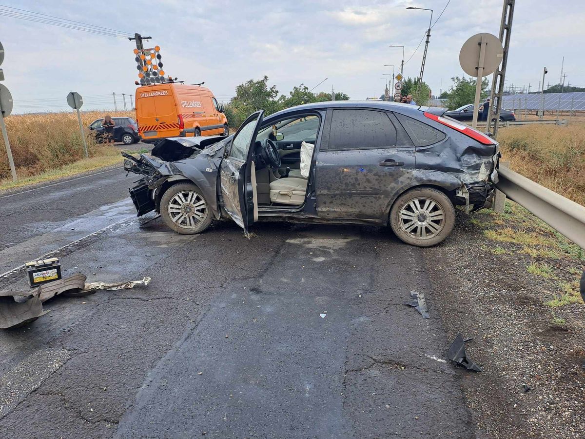 Baleset történt a 42-es főúton, Berettyóújfalunál