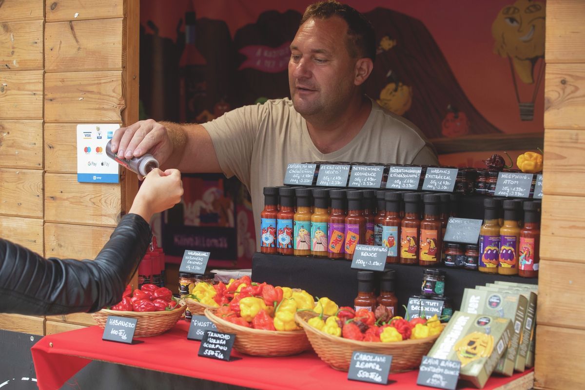 A kedvezőtlen időjárás miatt új időpontban rendezik meg a  Bor- és Gasztrofesztivált