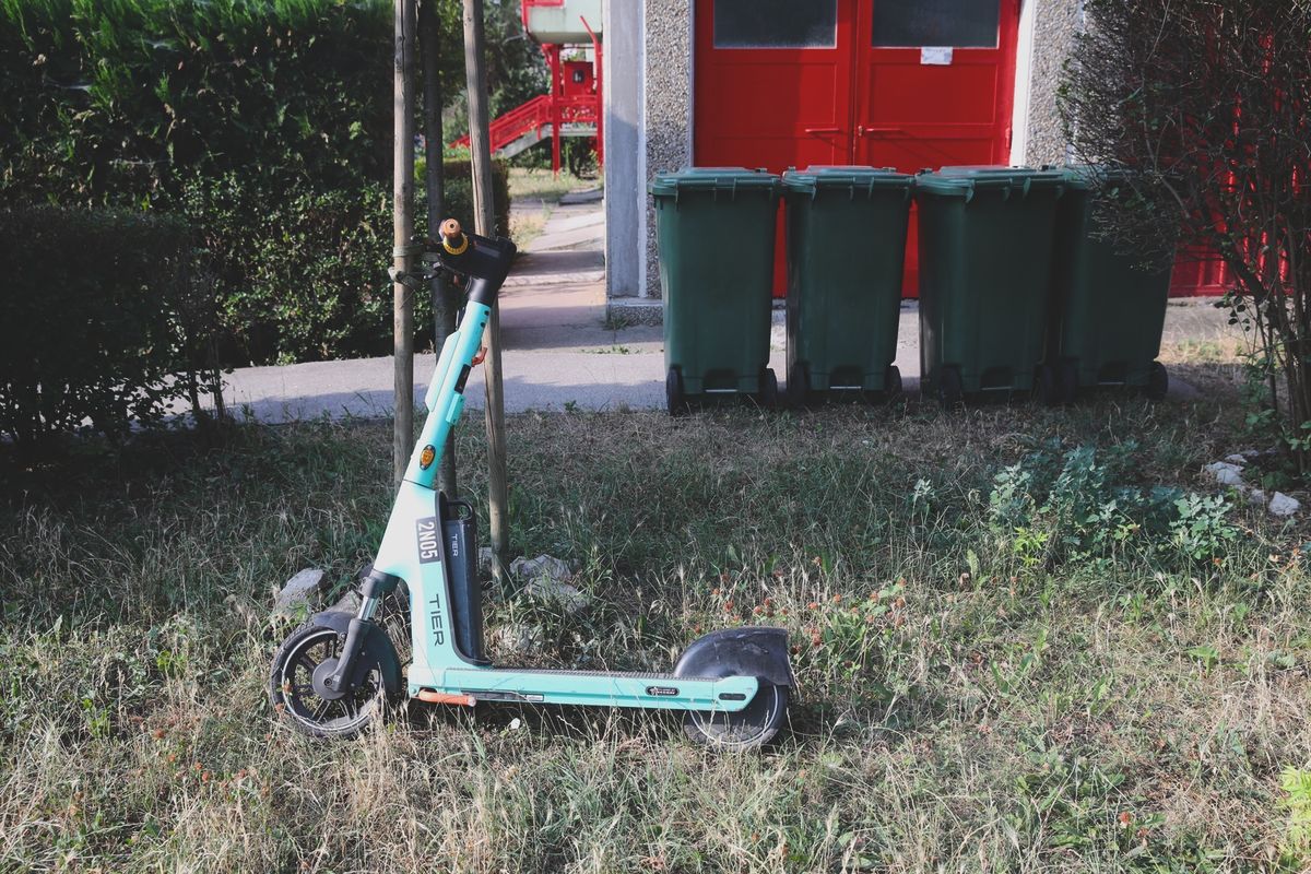 A férfi azért lopta el az elektromos rollert, hogy később eladja