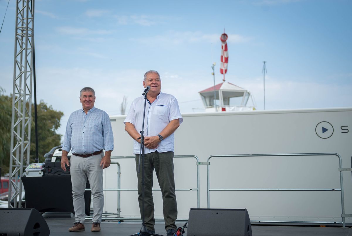 Czeglédi Gyula polgármester és Bodó Sándor országgyűlési képviselő is köszöntötte a résztvevőket