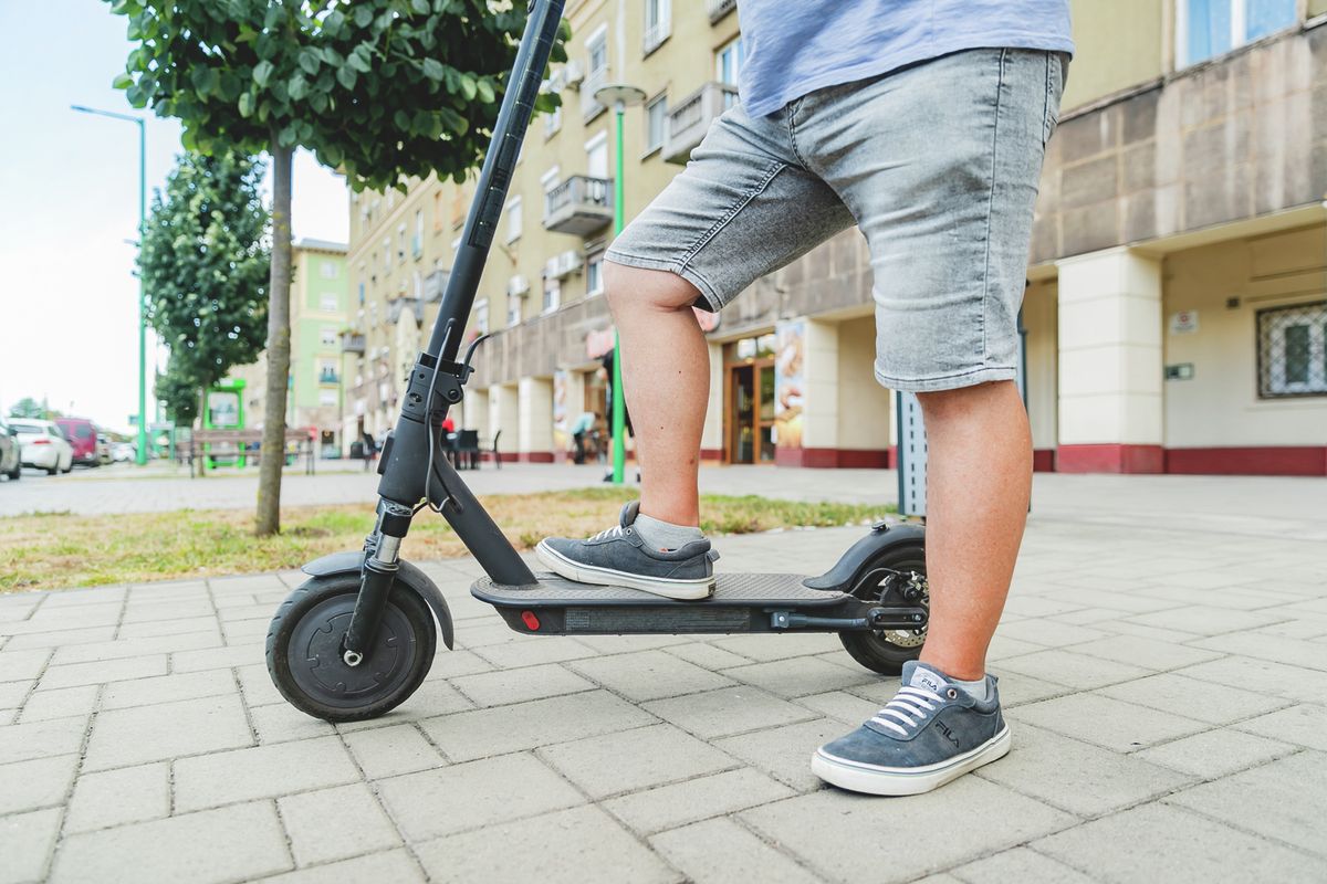 Szinte csak magánszemélyek kötnek biztosítást e-rollerekre