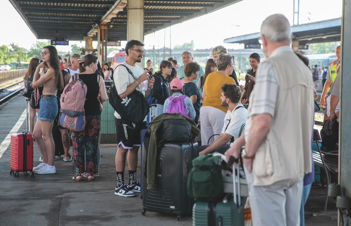 A MÁV-tól megtudtuk, az idei főszezonban  a déli part továbbra is kiemelkedően népszerű volt
Balaton Haon vonat