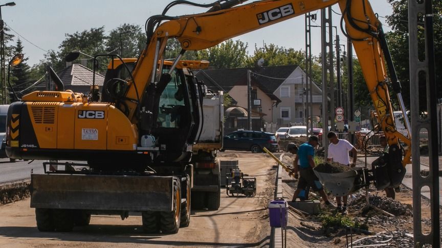 Szombaton teljes szélességében lezárnak egy debreceni utcát