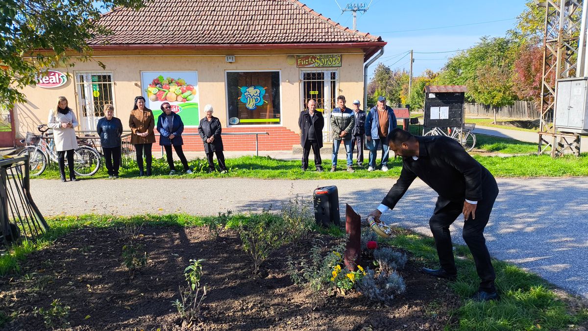 Darvason is emlékeztek a hősökre