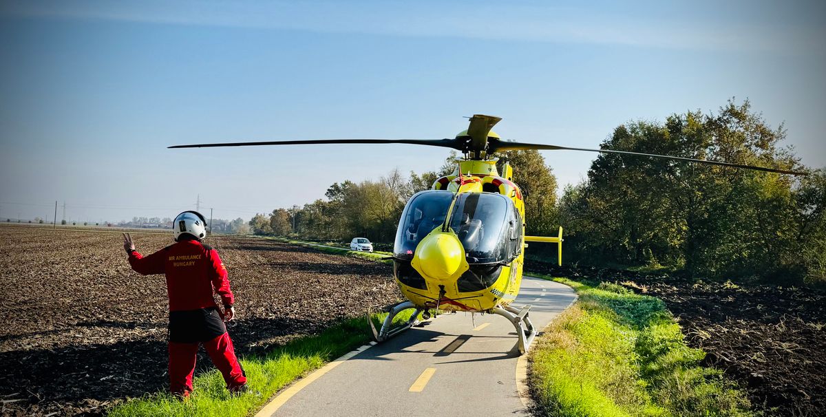 Halálos baleset történt hétfő reggel a 4-es főúton, a helyszínre mentőhelikopter is érkezett