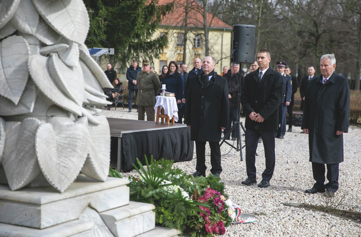 Debrecen október 23-án megemlékezést és koszorúzásokat rendez