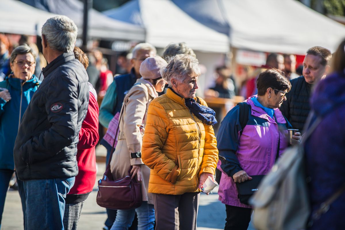 Tömegeket vonzott az I. Debreceni Sokadalom szombaton délelőtt