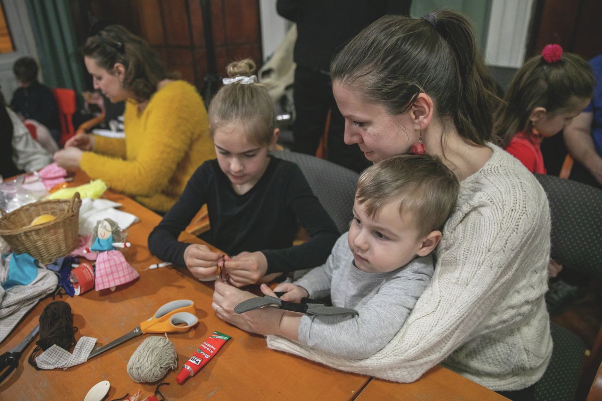 Kézműves foglalkozásokkal, csángó játékokkal és még számos  más programmal érkezik érkezik a Kisfarsangi Motolla