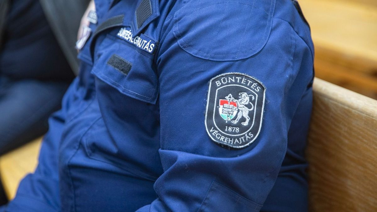 Rablás és testi sértés miatt tárgyalták a hajdúszováti férfi esetét