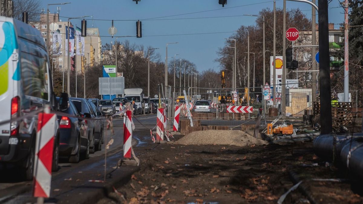 István út, közmű-távvezeték, debrecen