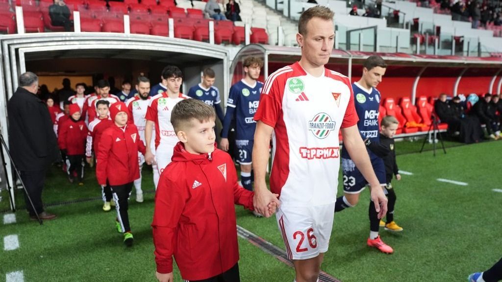 A téli átigazolási időszakban érkezett a DVSC-hez Lang Ádám, 70-szeres magyar válogatott játékos