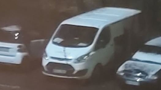 A bejegyzésben említett kisbusz