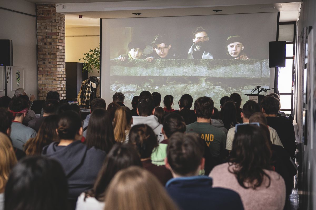 A vármegye önkormányzata ezúttal Újtikoson szervez ingyenes filmvetítést