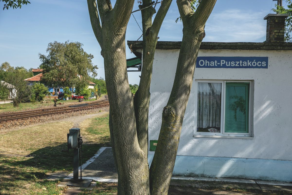 Elkezdődik Hortobágy és Ohat-Pusztakócs között a pálya karbantartása
