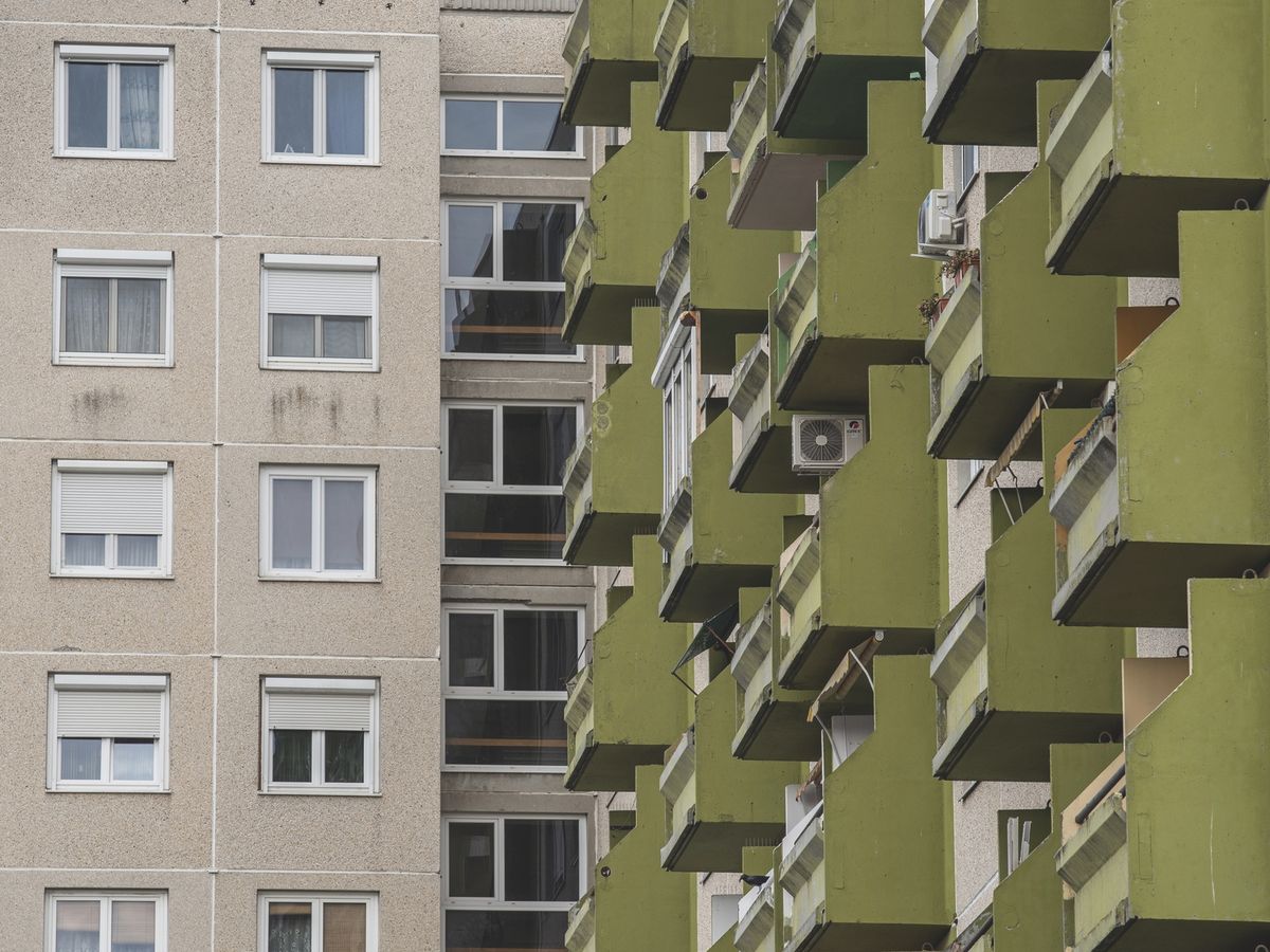 panelházak, panel, debrecen, lakás, statikus