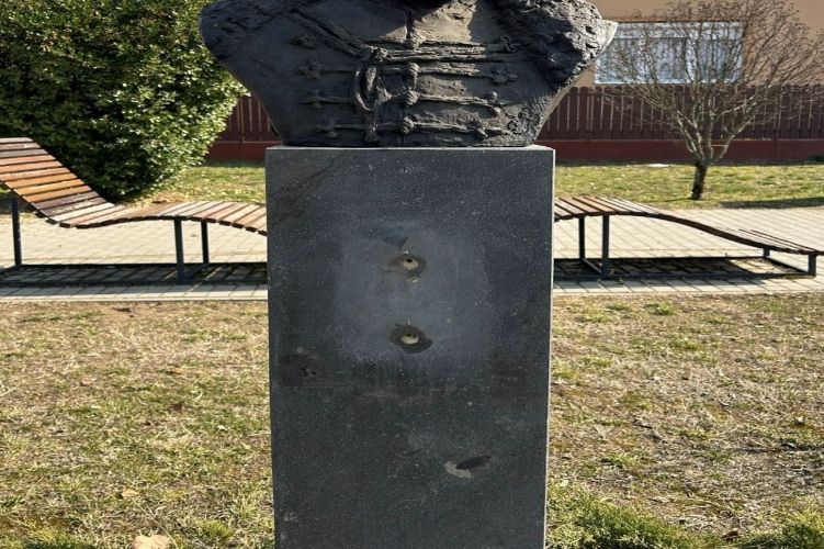 Lopás történt Hajdúhadházon, nyomoznak a rendőrök