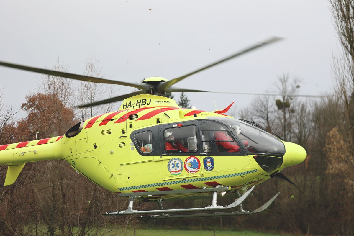 baleset, sérült, mentőhelikopter