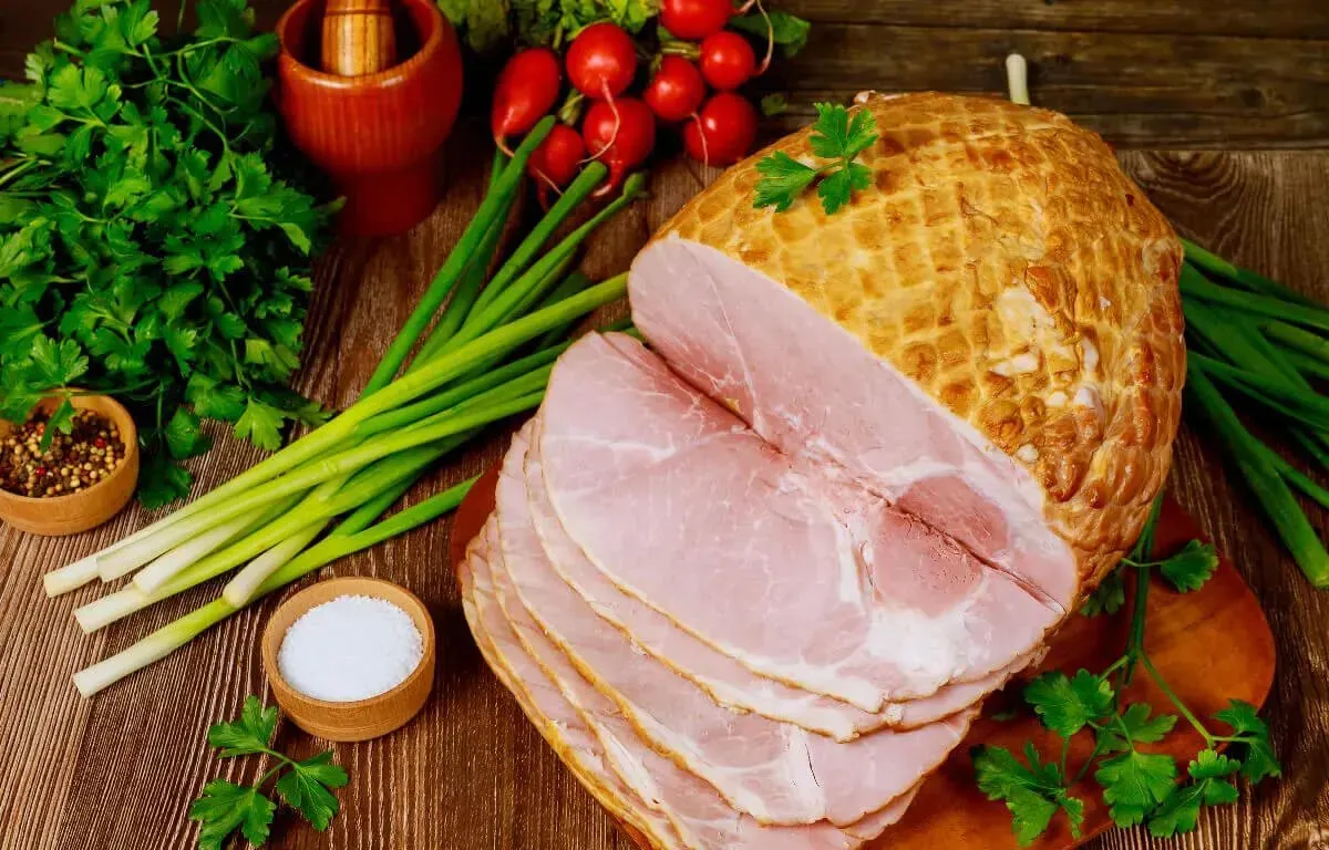 A húsvéti sonka akkor jó, ha omlósra, puhára főzve tálaljuk