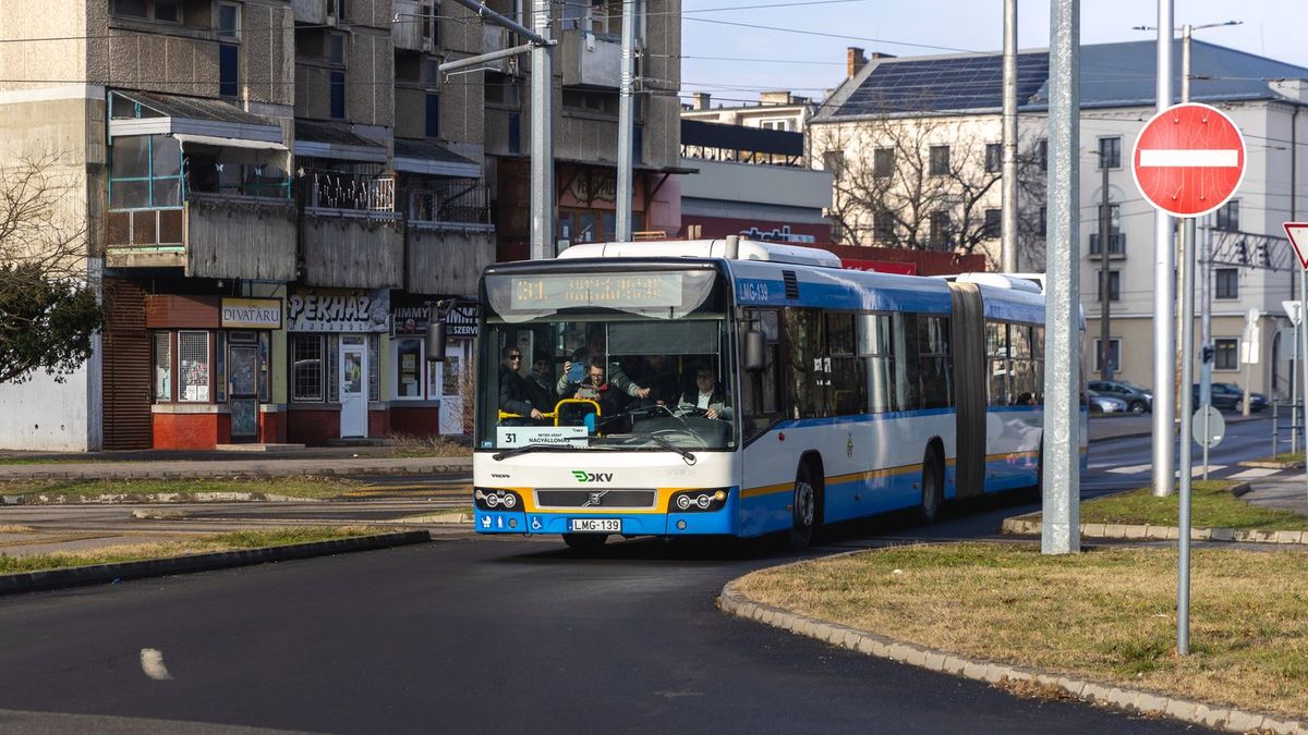 Ne ott keresse a megállót! Változások a DKV-buszok közlekedésében