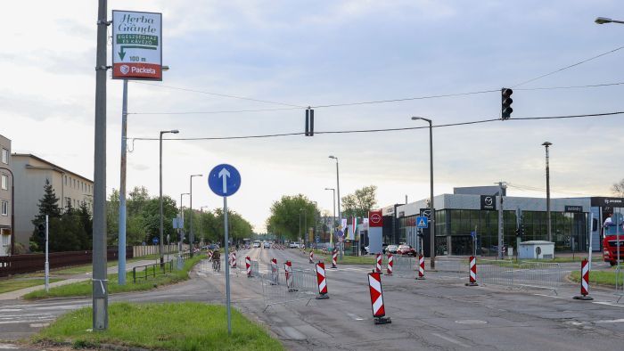 Forgalomkorlátozás a 33-as főúton - a reggeli forgalom