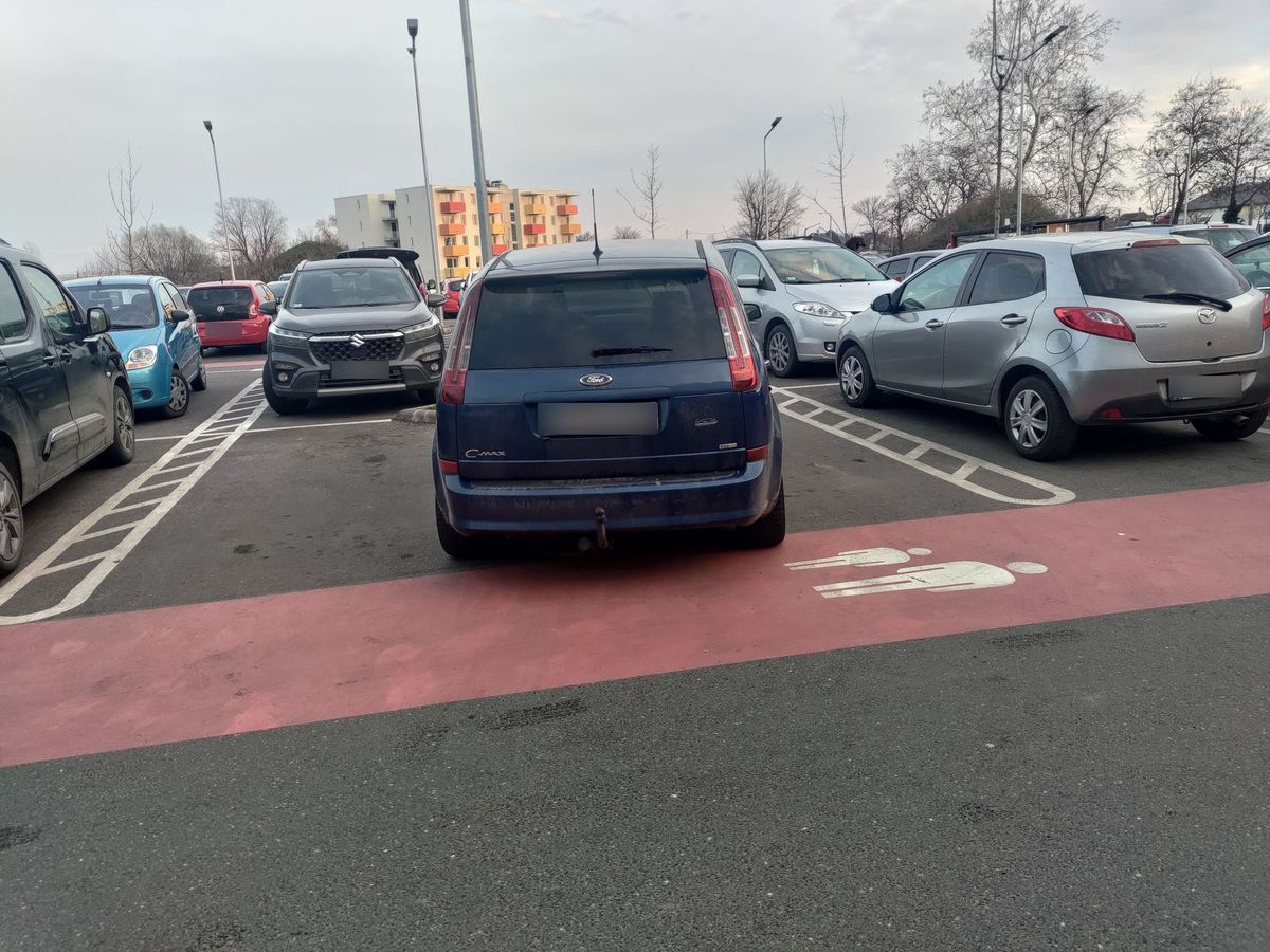 Nem, erre a parkolásra nincs mentség