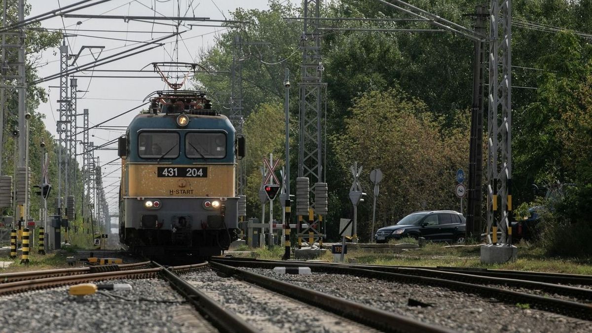 Elütöttek egy embert a debreceni vonalon