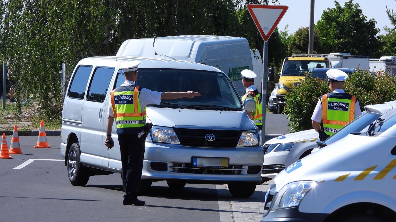 Ezért özönlöttek csapatostól a rendőrök Debrecen mellé – fotókon és videón, mi történt