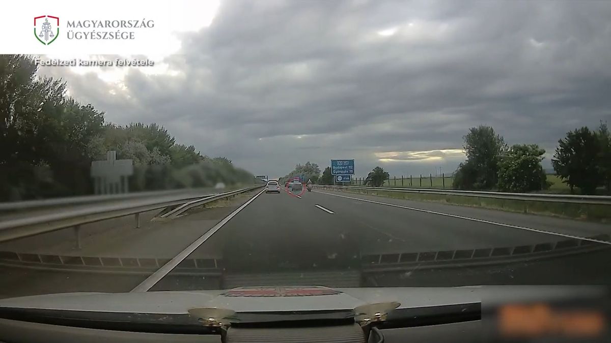 Az ámokfutó a rendőrök életét is veszélyeztette