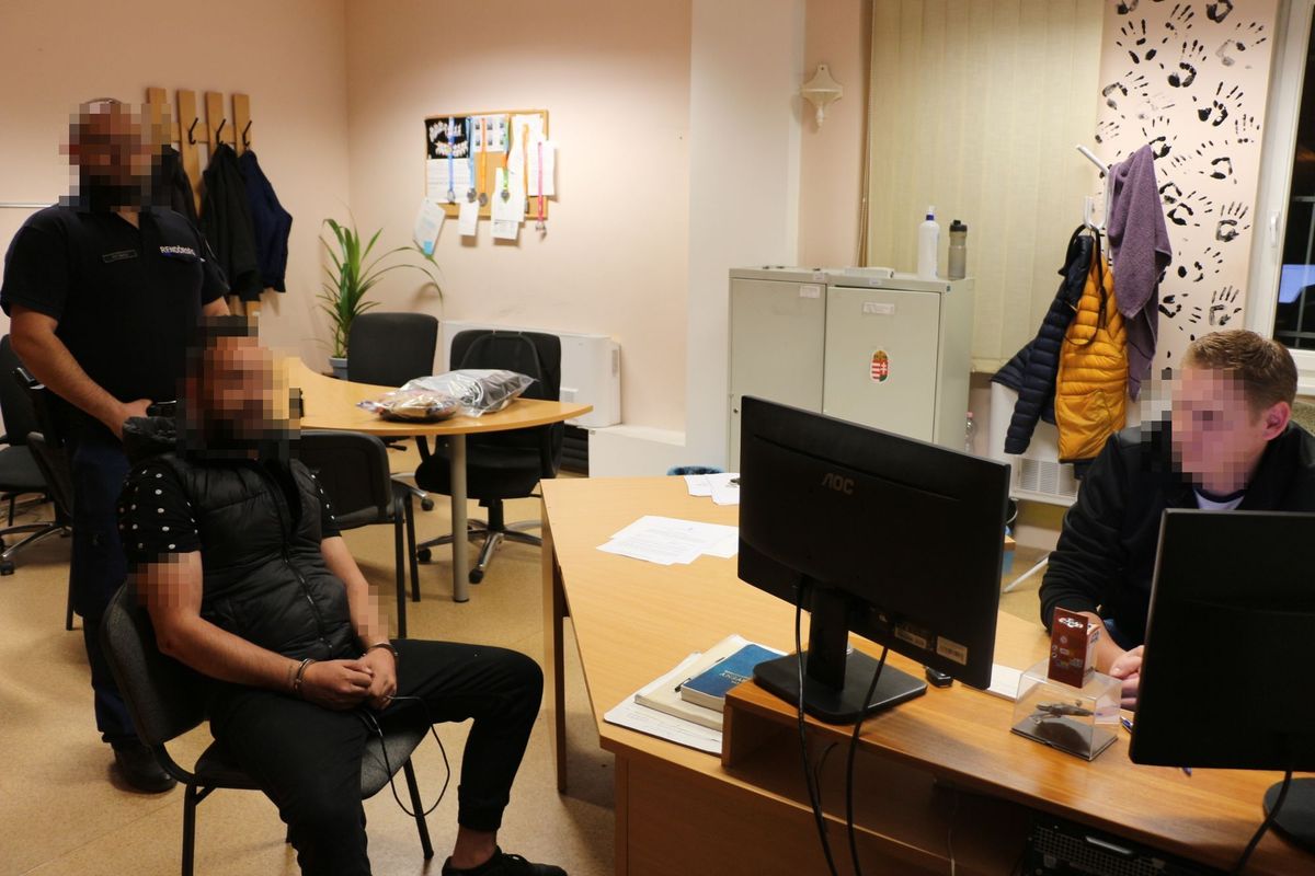 Rablás miatt kell felelniük a debreceni férfiaknak