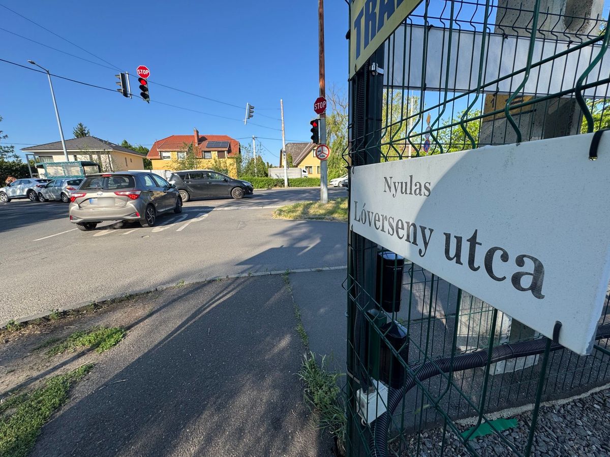 Baleset történt péntek reggel Debrecenben