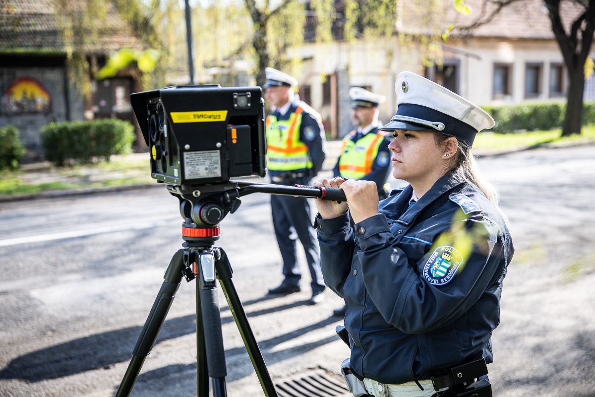 Van-e esély elkerülni a megbírságolást, ha a traffipaxot észlelve azonnal a fékpedálra lépünk, azaz működik a vészfékezés a traffipaxnál az ilyen a helyzetben?