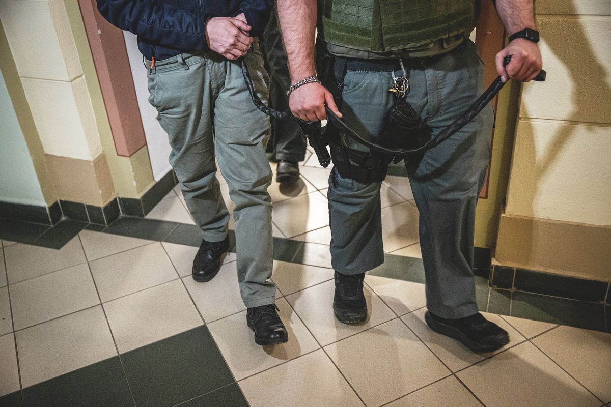 Hitelesnek tűnő, jól felépített csalással károsította meg áldozatait