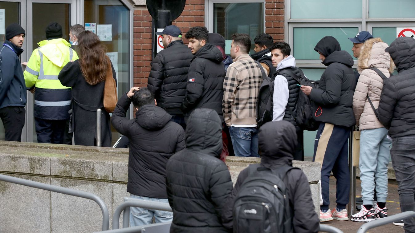 Írországban egyre nagyobb a feszültség a migráció miatt