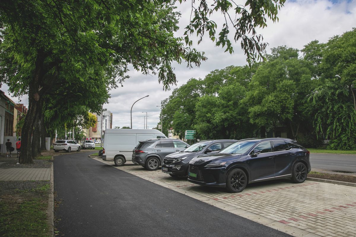 Két hét múlva új parkolási rend lép életbe Debrecenben