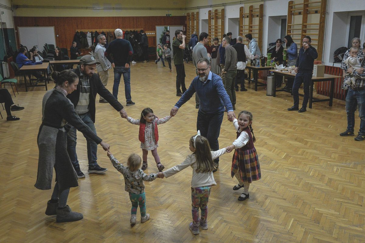 Színes programokkal, táncházzal és bemutatókkal várják az érdeklődőket