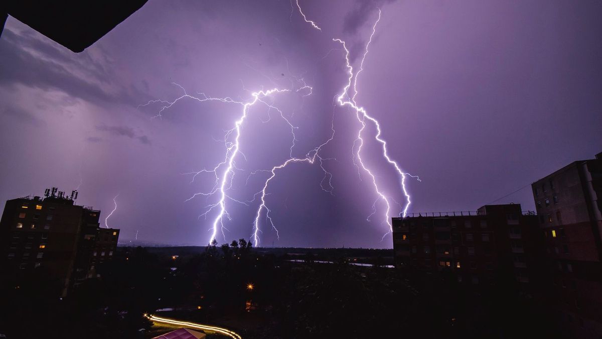 Hatalmas vihar közeleg? Vagy még ettől is sokkal melegebb lesz? Egy biztos, durva idő jön!