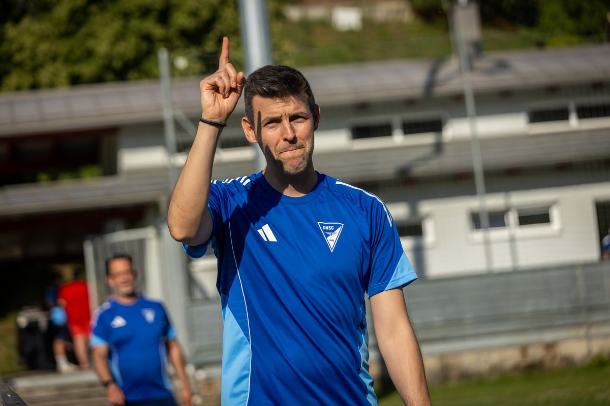 A Debreceni VSC edzője korábban már elmondta, a tábor egyik célja az volt, hogy  a szakmai stáb és a keret jobban megismerje egymást.