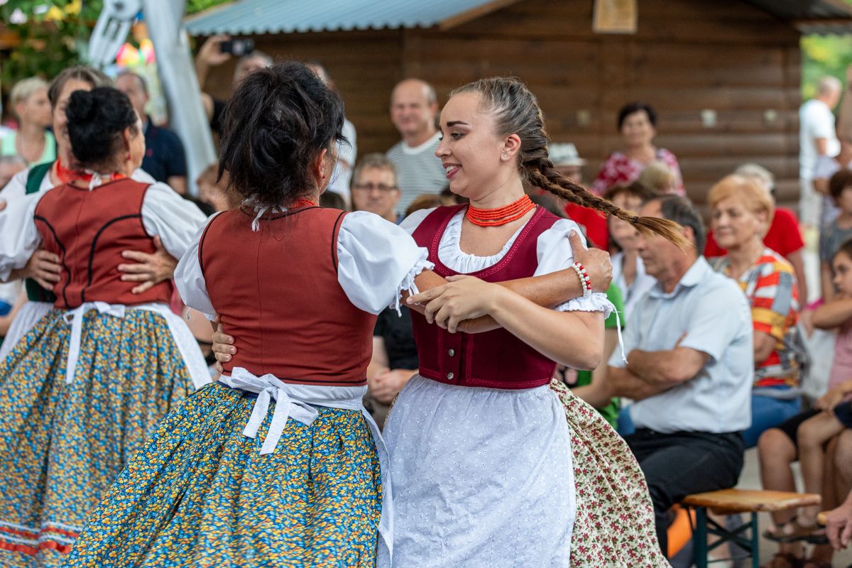 Sokan látogattak ki a Szoboszlói Folkhétvége programjaira