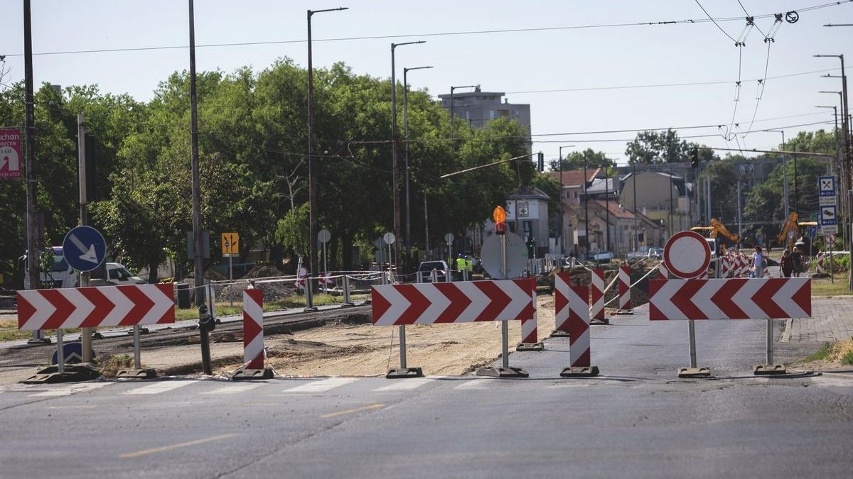 Itt is betett a vihar, marad a sávlezárás Debrecen forgalmas pontján