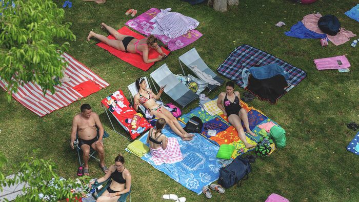 A debreceni strand június utolsó hétvégéjén